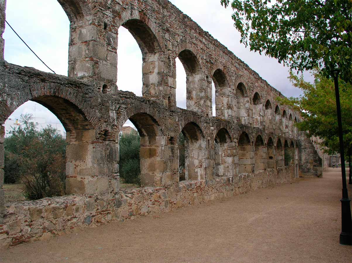 Acueducto romano de San Lázaro