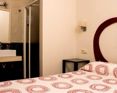 Apartamento para parejas o individual en Cáceres